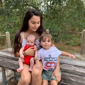 Meet your Posher, Samantha